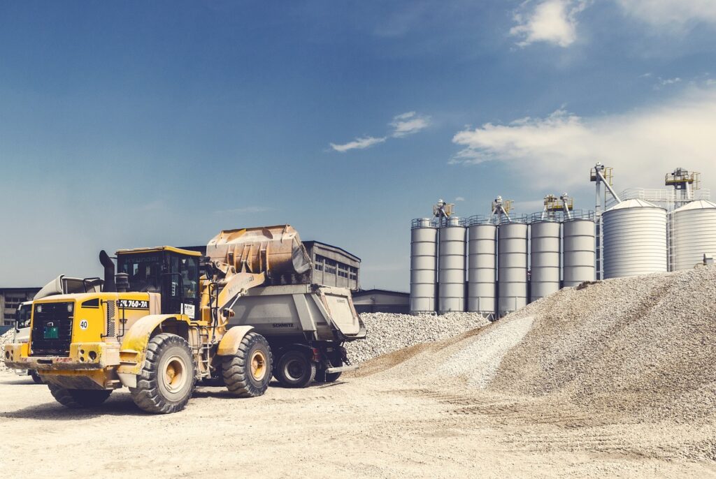 Consultants improving the loading efficiency of a mining processing plant.