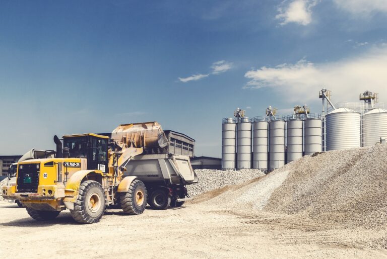 Consultants improving the loading efficiency of a mining processing plant.